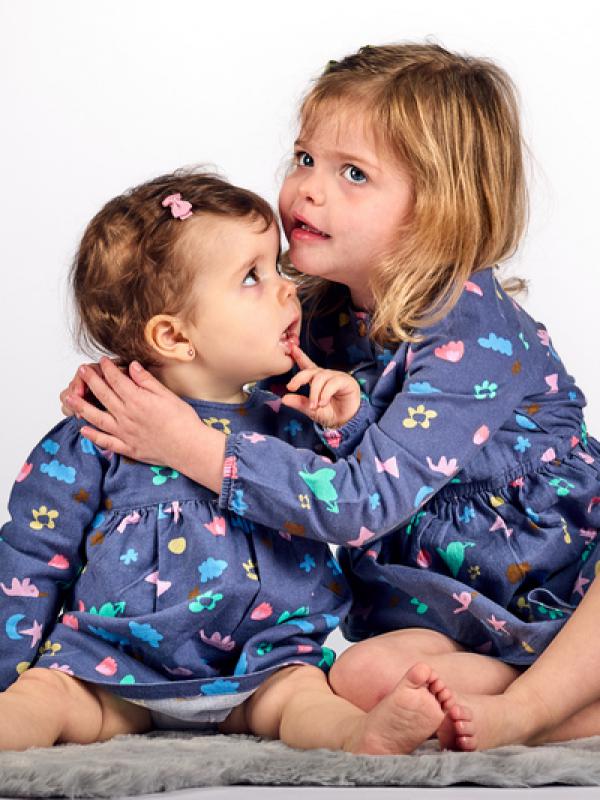 Twee zusjes